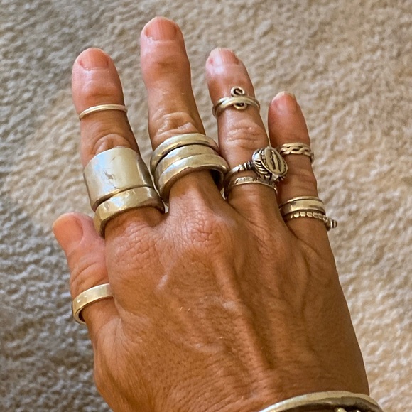 Hand sand casted sterling silver ring set - Picture 8 of 16